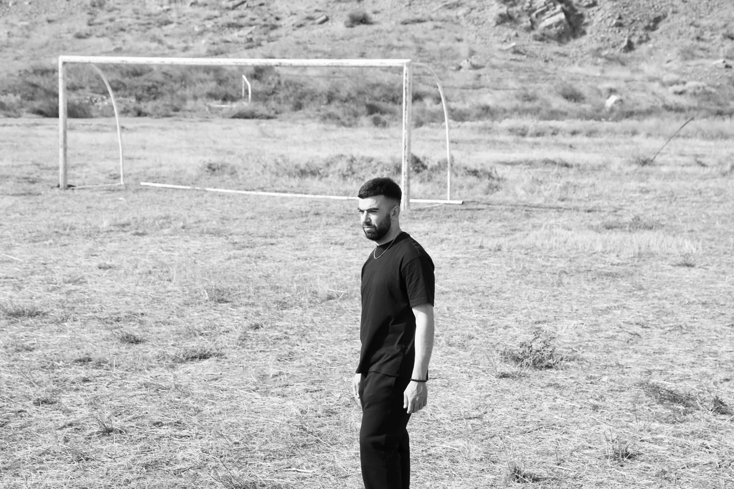 Behind the scenes photo 28